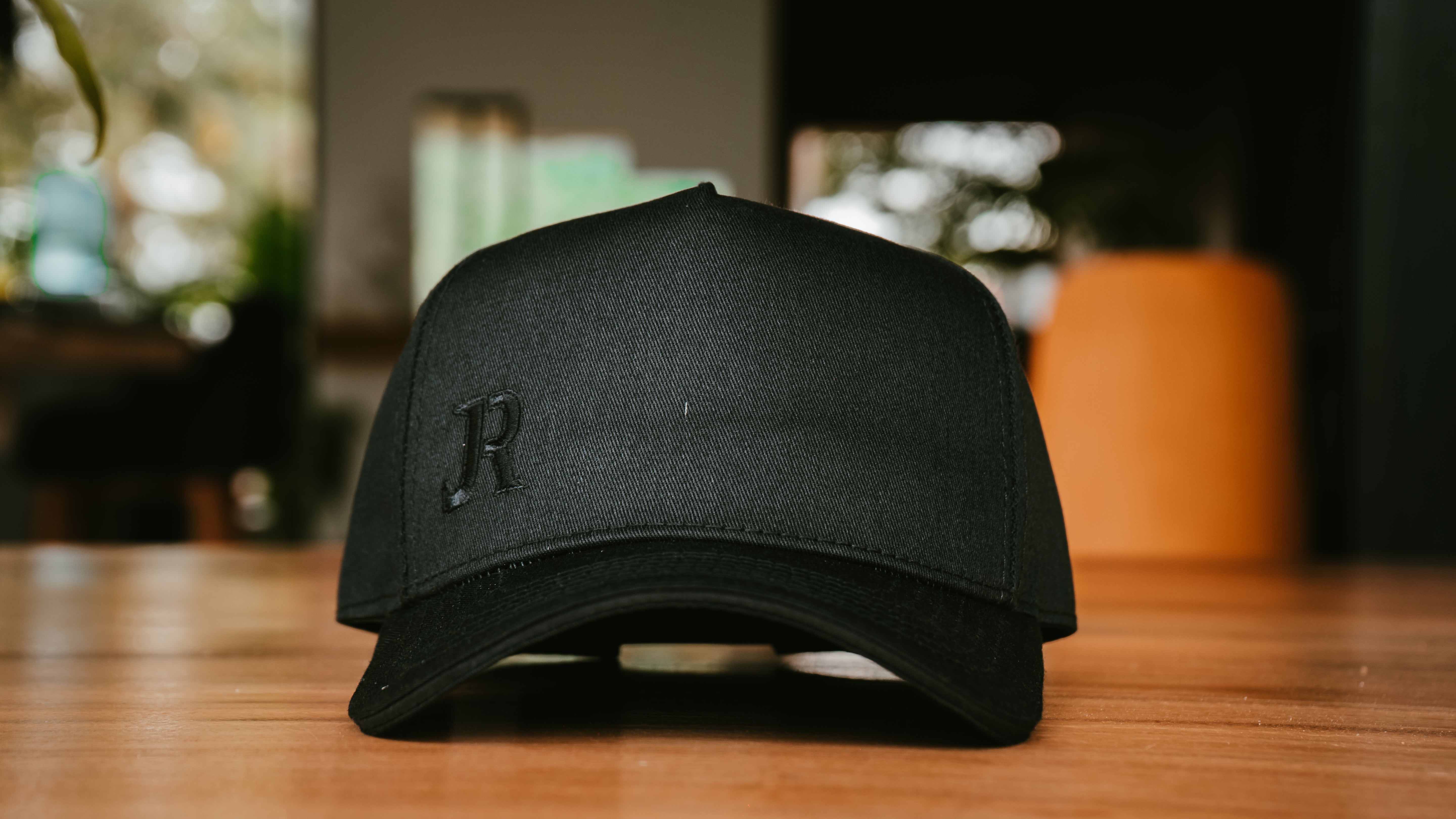 GORRA JR LATERAL
